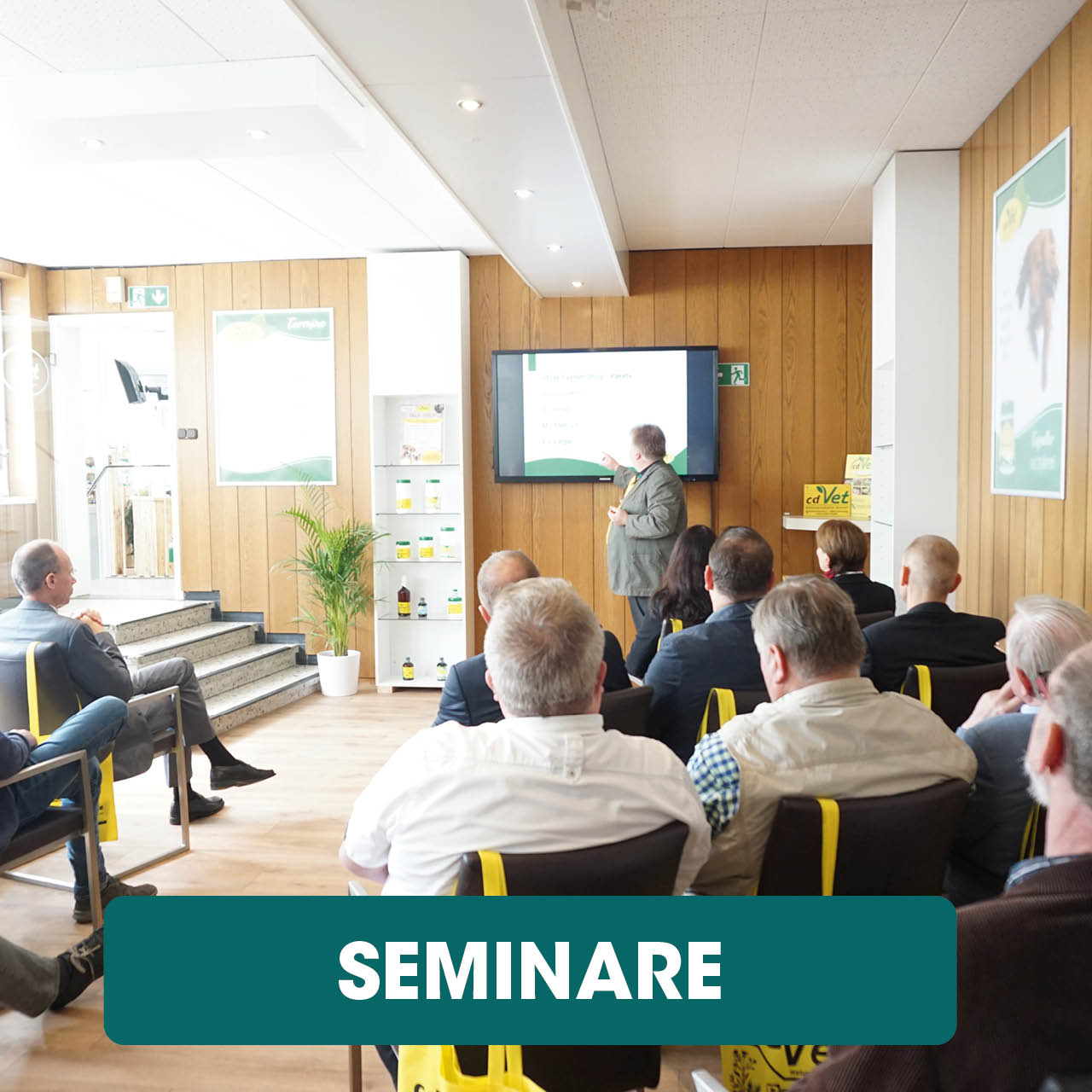 Leute, Person, Computerausrüstung, Erwachsener, Mann, Leute, Person, Computerausrüstung, Erwachsener, Mann, Leute, Person, Computerausrüstung, Erwachsener, Mann